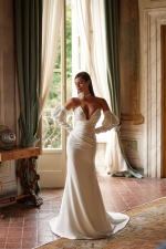 Luxury Wedding Dress - Mermaid V-neck and Decorated with Diagonal Pleats - Charism - LIDA-01345.00.00