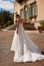 Luxury Wedding Dress - A-line with Embroidery, Skirt with Lining, The Back On The Grommets - Courage - LIDA-01360.42.17