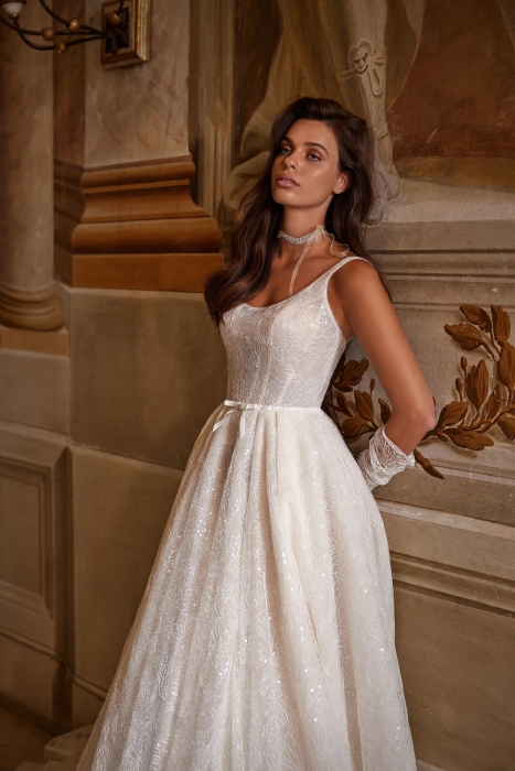 Luxury Wedding Dress - Delicate Lace A-line Dress and Skirt With Lining - Abraiante - LIDA-01362.42.00