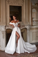 Luxury Wedding Dress - Mikado A-line Heart Cutout with Wing Sleeves - Leuna - LIDA-01367.00.00